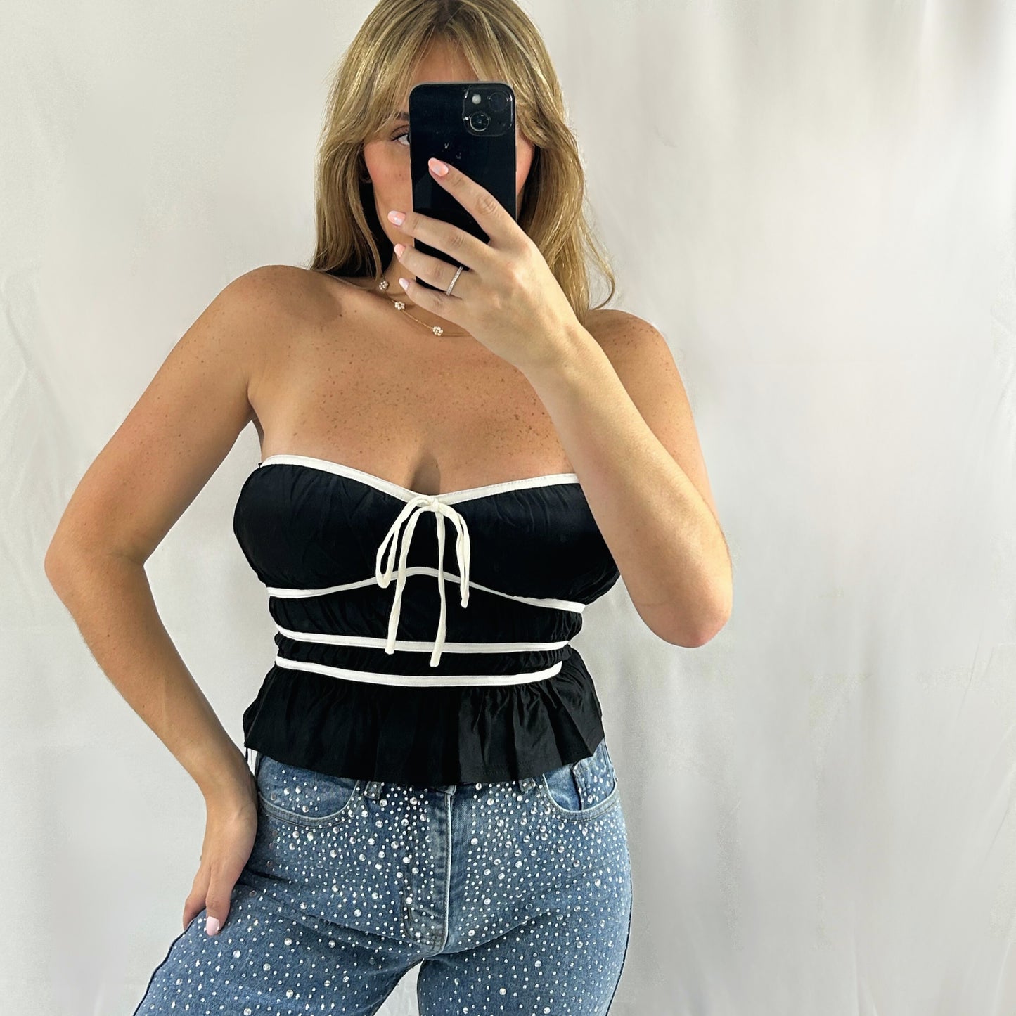 Contrast Top