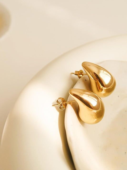 Large Huggie Droplet Earring