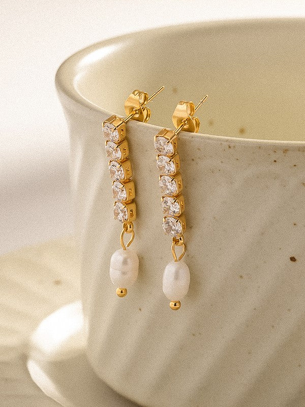 Pearl Drop Earring